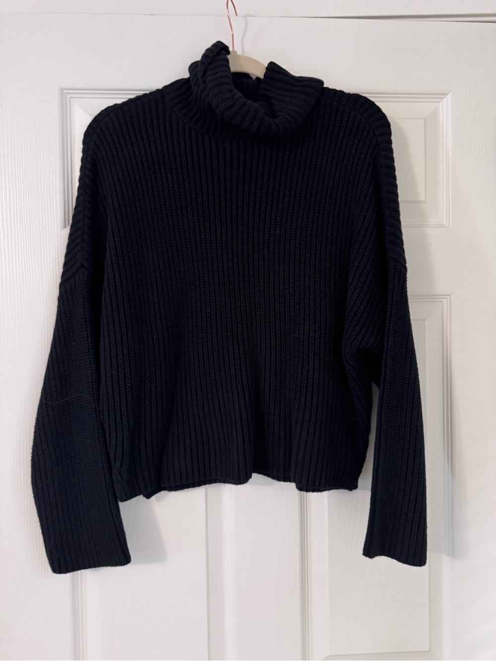 Abercrombie & Fitch Black Ribbed Turtleneck Sweater